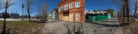 Кирпичный двухэтажный дом 1902 года на ул. Пушкина. Фотография.